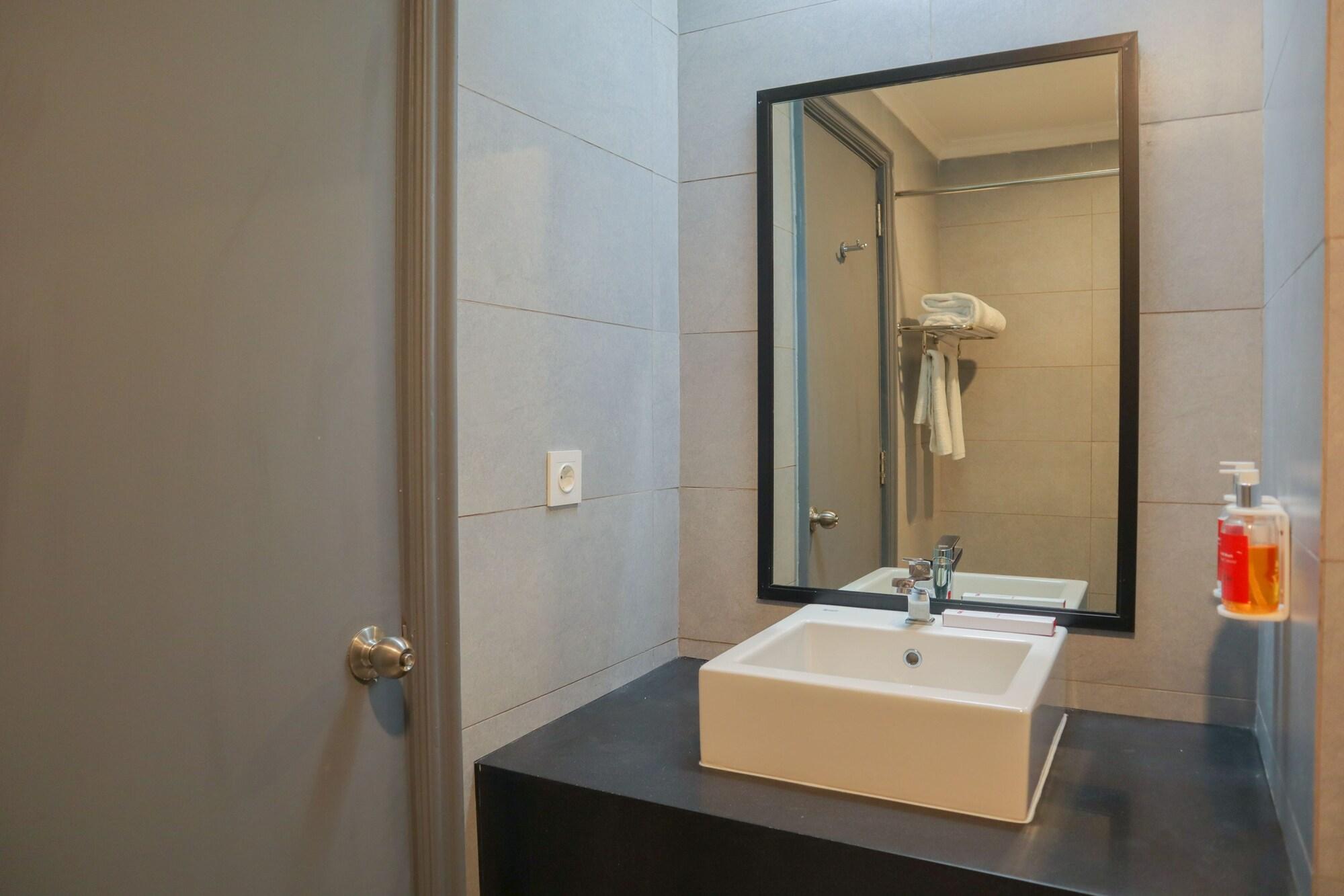 Super Oyo Townhouse 2 Hotel Gunung Sahari Jakarta Exteriér fotografie