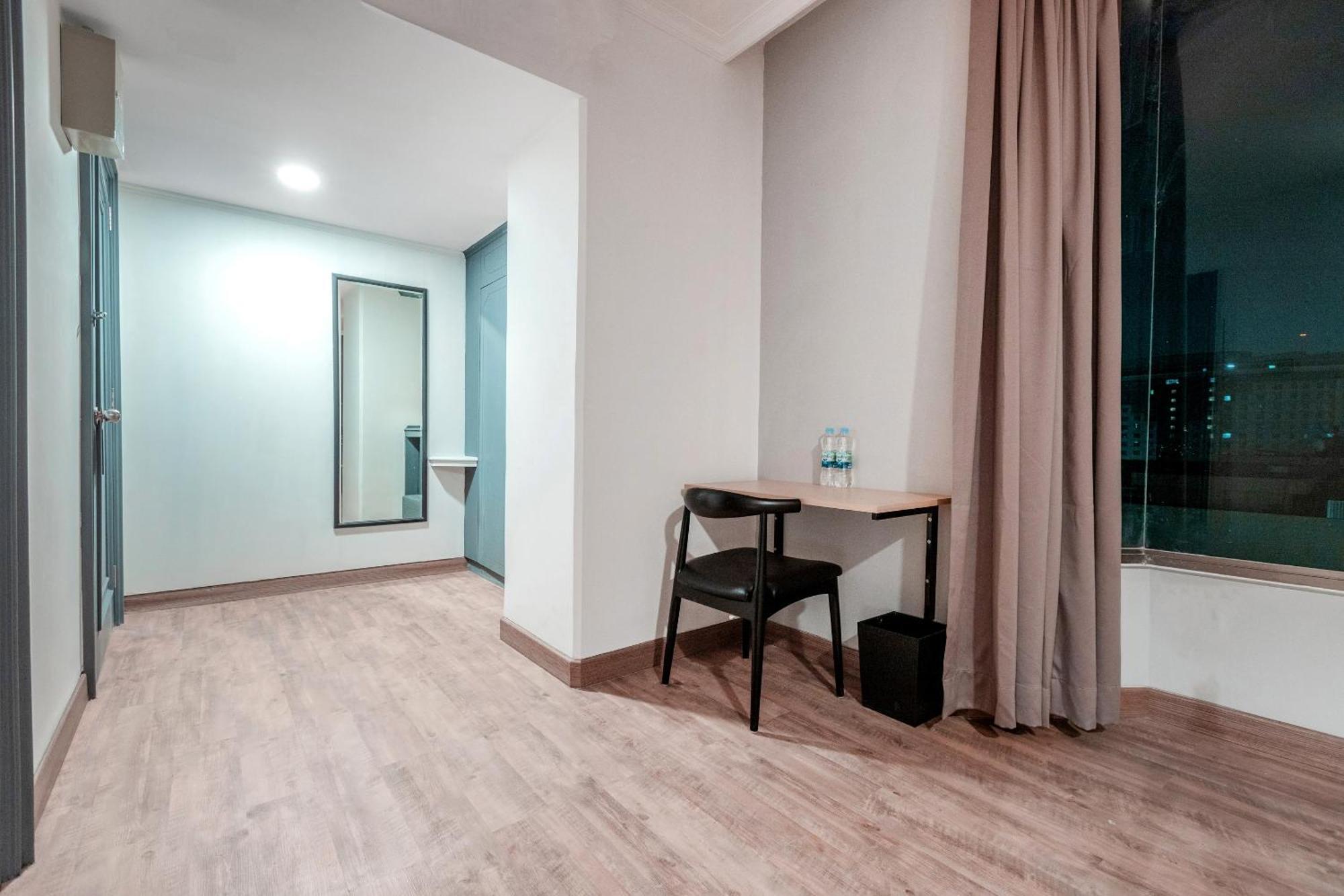 Super Oyo Townhouse 2 Hotel Gunung Sahari Jakarta Exteriér fotografie